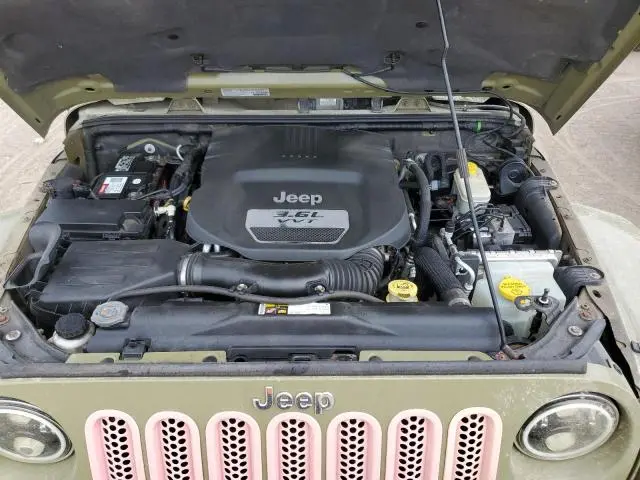 2013 JEEP WRANGLER UNLIMITED SAHARA  
