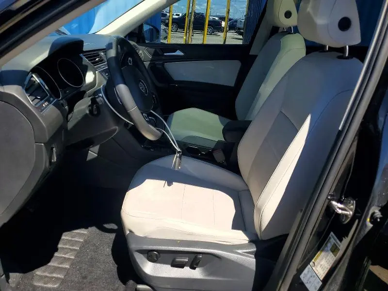 2020 VOLKSWAGEN TIGUAN SE  