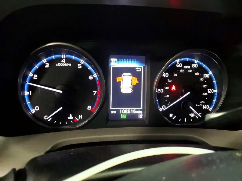 2018 TOYOTA RAV4 LE  