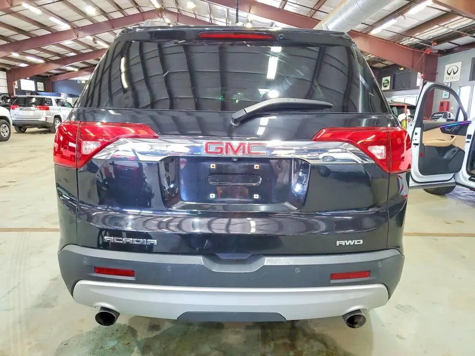 2017 GMC ACADIA SLT-1  