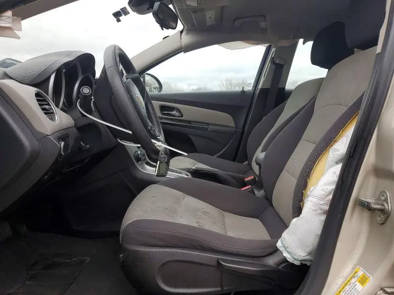 2013 CHEVROLET CRUZE LS  