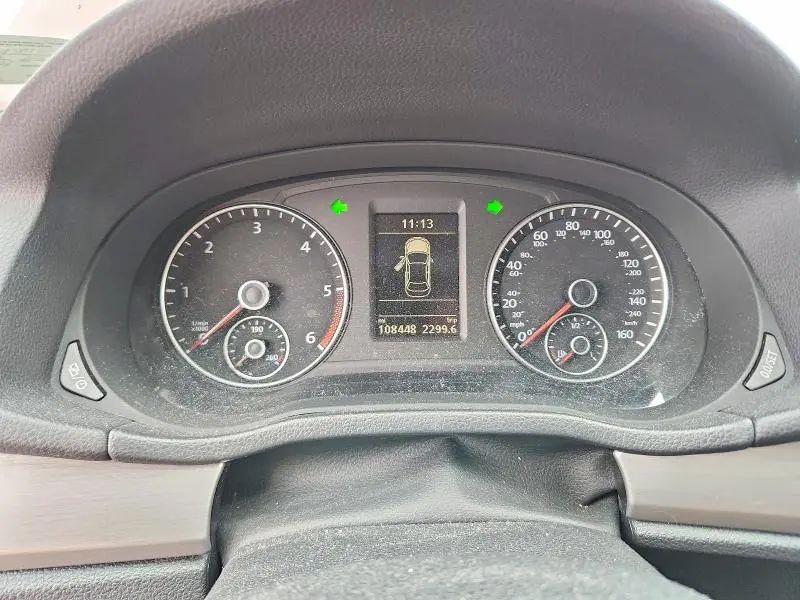 2015 VOLKSWAGEN PASSAT SE  