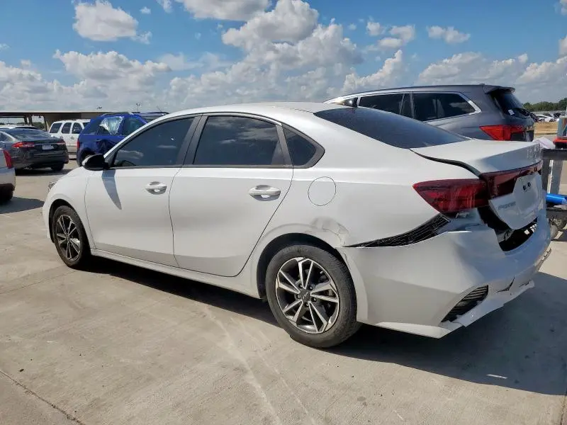 2023 KIA FORTE LX