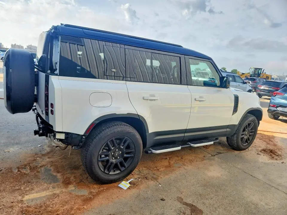 2023 LAND ROVER DEFENDER 110 S  