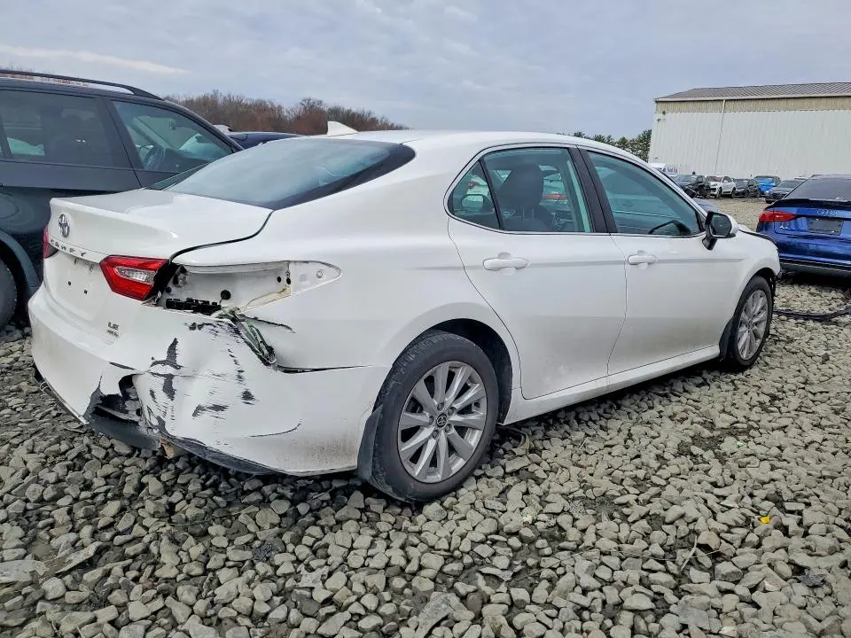 2020 TOYOTA CAMRY LE  