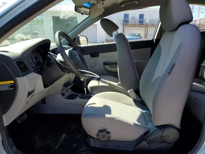 2011 HYUNDAI ACCENT GS  