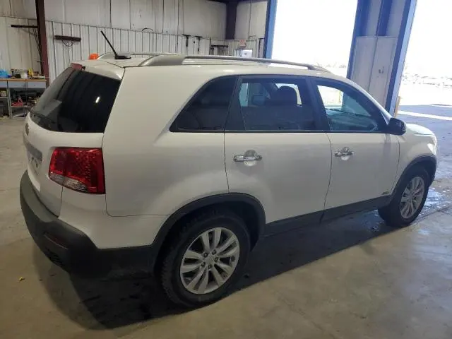 2011 KIA SORENTO BASE  