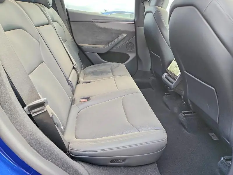 2026 TESLA MODEL Y   