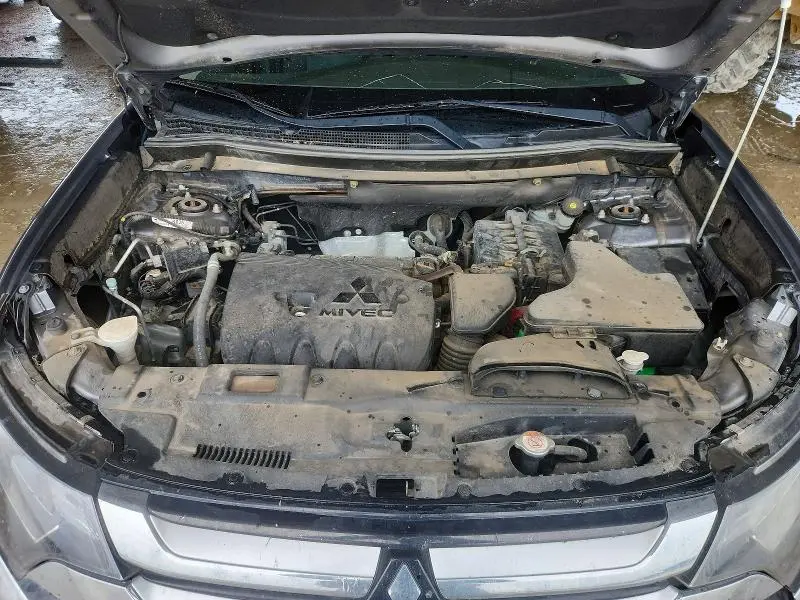 2017 MITSUBISHI OUTLANDER SE  