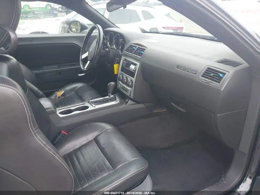 2010 DODGE CHALLENGER SE