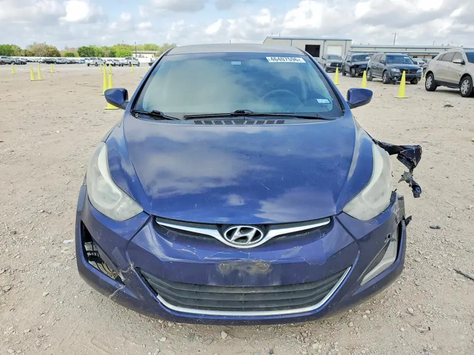 2014 HYUNDAI ELANTRA SE  