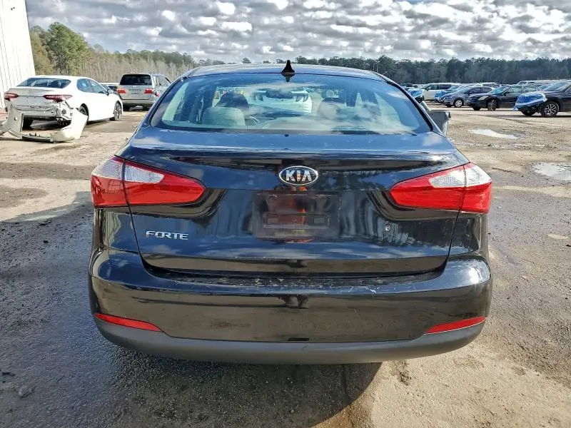 2015 KIA FORTE LX  