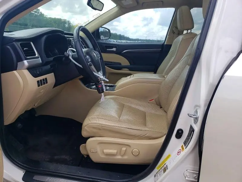 2016 TOYOTA HIGHLANDER LIMITED  