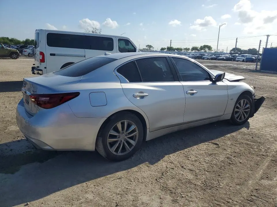 2018 INFINITI Q50 2.0T PURE  