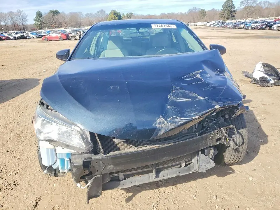 2015 TOYOTA CAMRY LE  