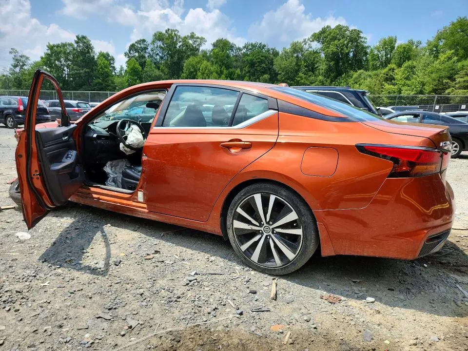 2019 NISSAN ALTIMA SR  