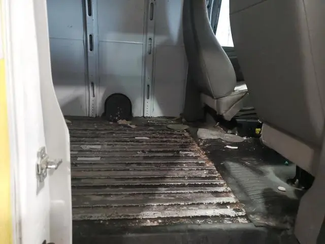 2010 CHEVROLET EXPRESS G2500   