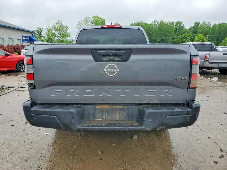 2022 NISSAN FRONTIER S  
