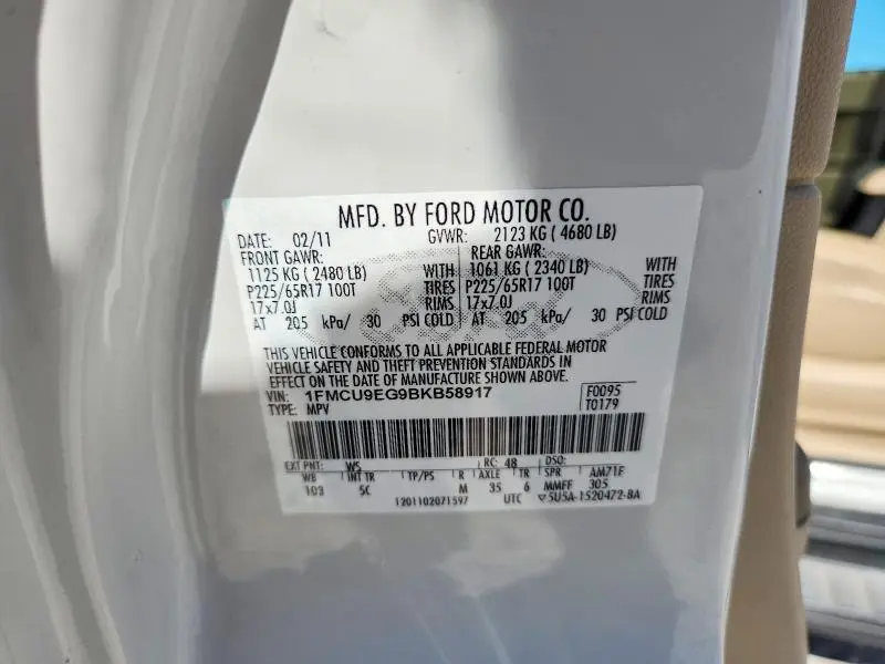 2011 FORD ESCAPE LIMITED  