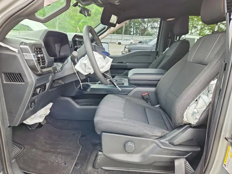 2024 FORD F150 STX  