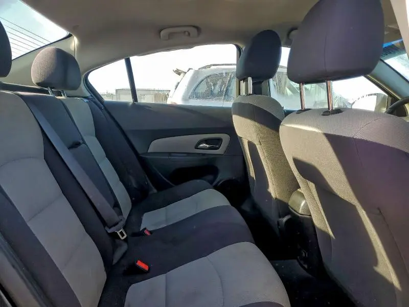 2013 CHEVROLET CRUZE LS  