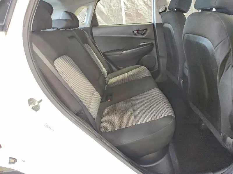 2022 HYUNDAI KONA SE  