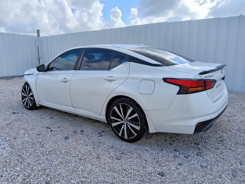 2020 NISSAN ALTIMA SR  