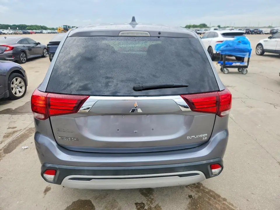 2019 MITSUBISHI OUTLANDER SE  