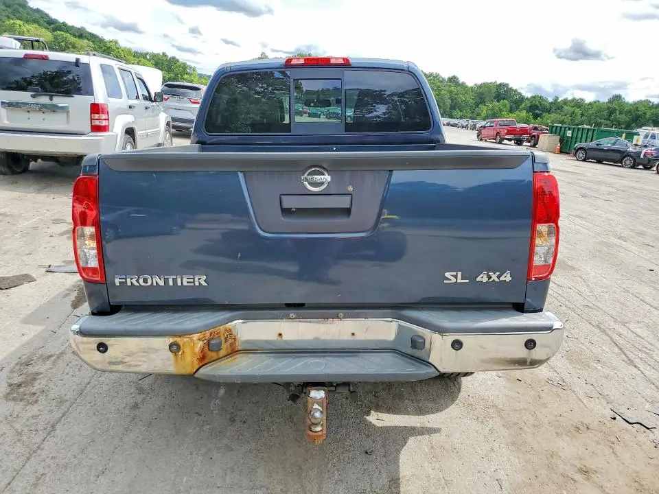 2016 NISSAN FRONTIER SL  