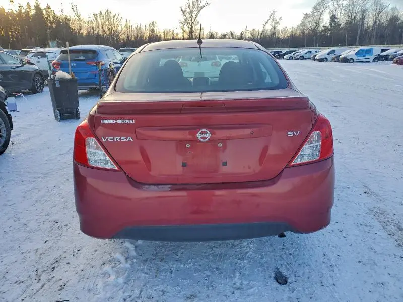 2018 NISSAN VERSA S  
