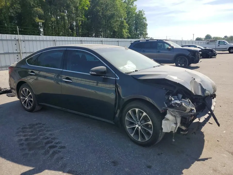 2016 TOYOTA AVALON XLE PLUS  