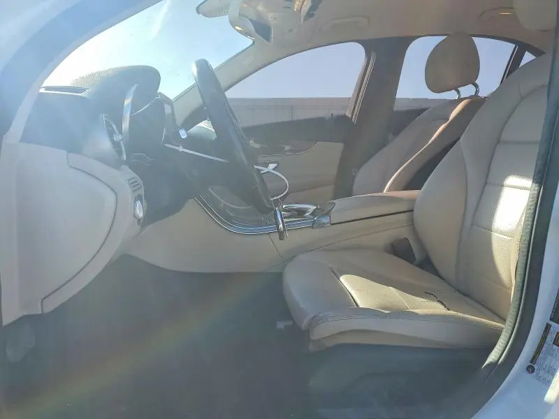 2016 MERCEDES-BENZ C 300  