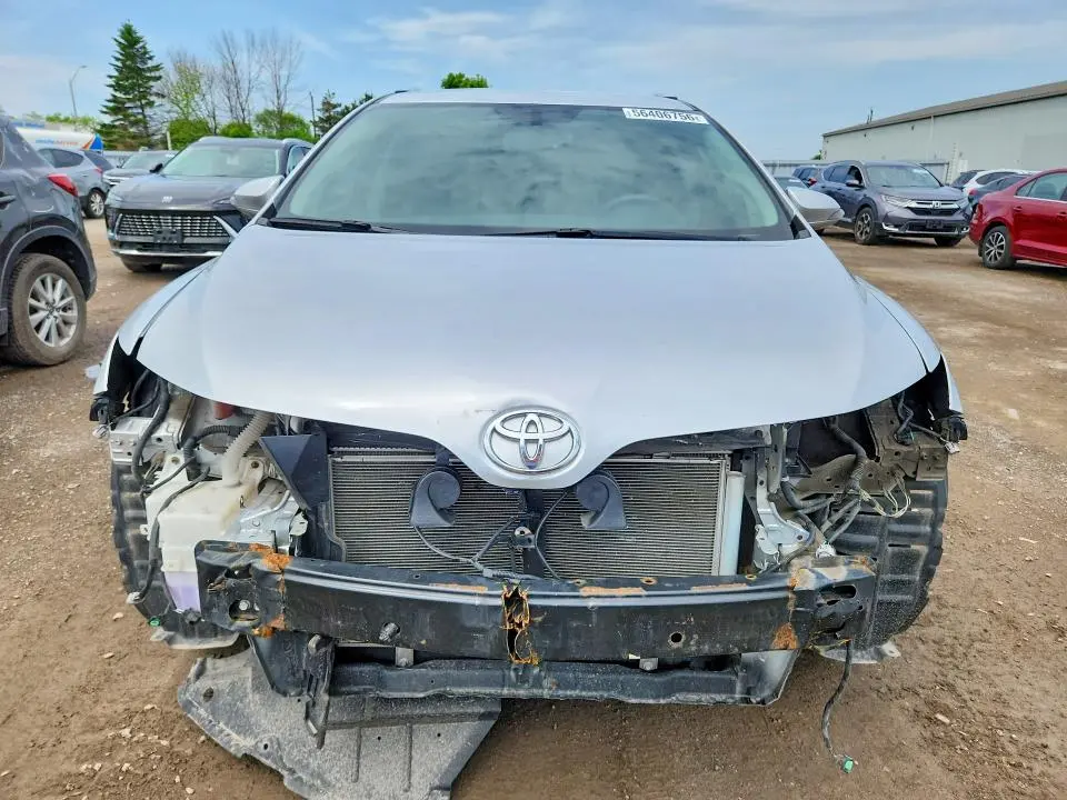2013 TOYOTA VENZA LE  