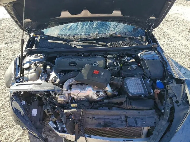 2025 MERCEDES-BENZ CLA 250  