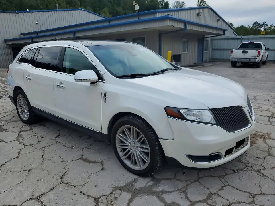 2015 LINCOLN MKT   