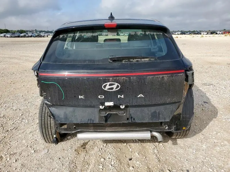 2025 HYUNDAI KONA SE  
