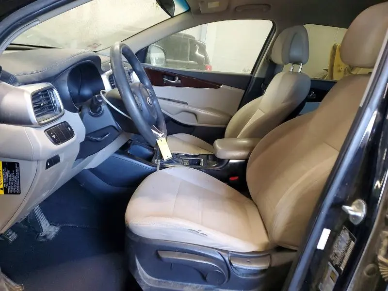 2016 KIA SORENTO LX  