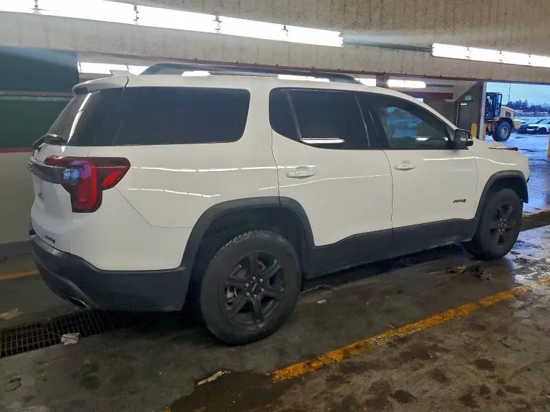 2020 GMC ACADIA AT4  