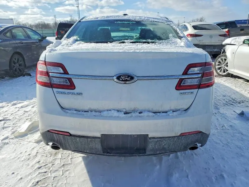2015 FORD TAURUS SE  