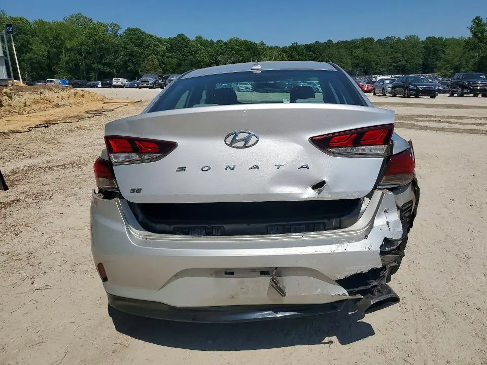 2018 HYUNDAI SONATA SE  