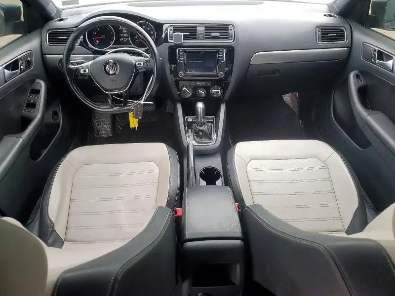 2016 VOLKSWAGEN JETTA SPORT  
