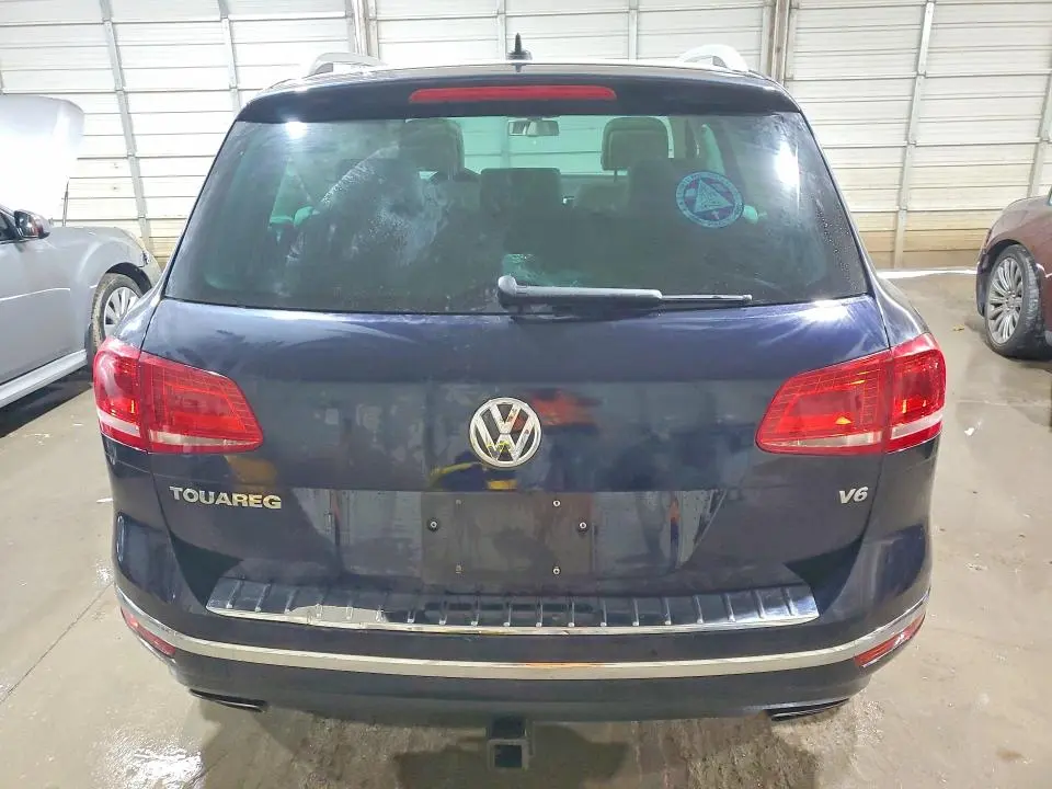 2015 VOLKSWAGEN TOUAREG V6  