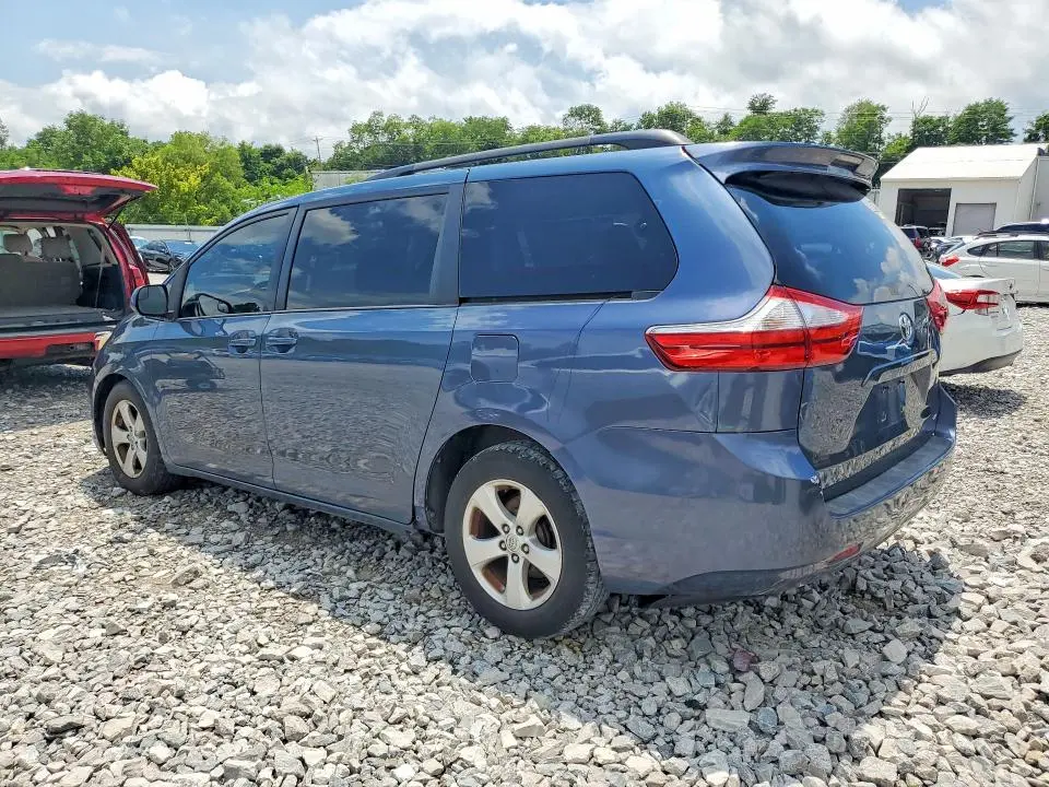 2015 TOYOTA SIENNA LE  