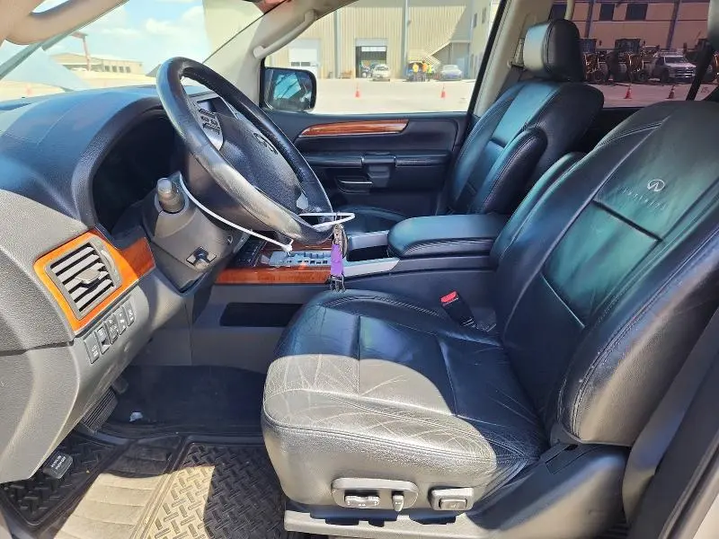 2010 INFINITI QX56 BASE  