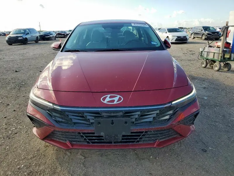 2025 HYUNDAI ELANTRA LIMITED  