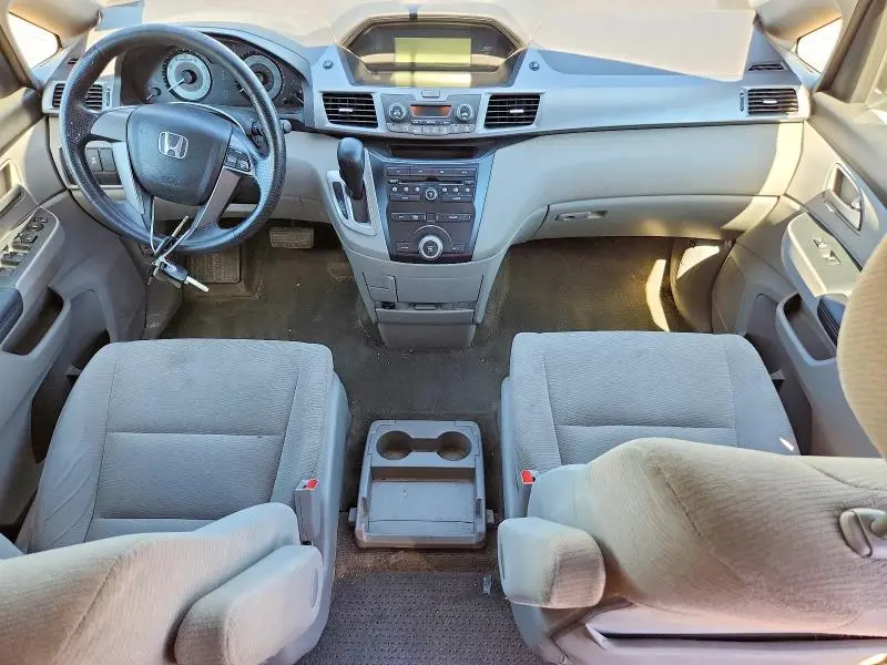 2011 HONDA ODYSSEY LX  