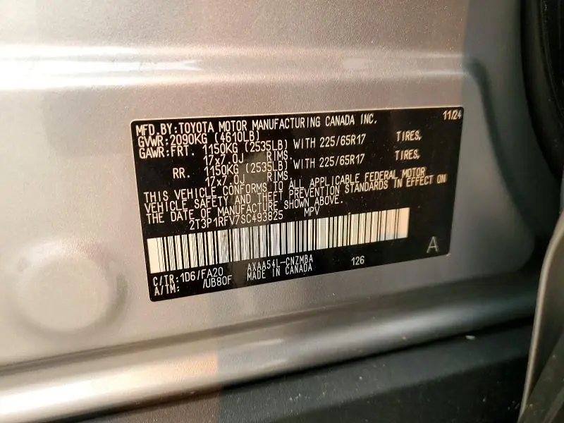 2025 TOYOTA RAV4 XLE  