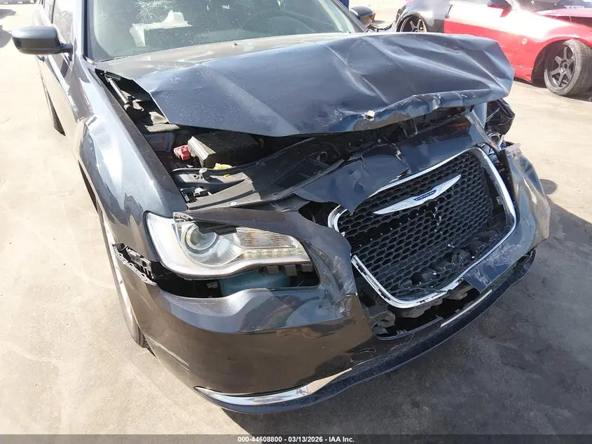 2019 CHRYSLER 300 TOURING