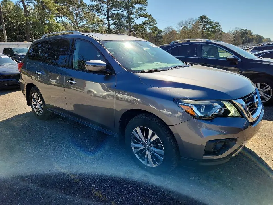 2018 NISSAN PATHFINDER S  