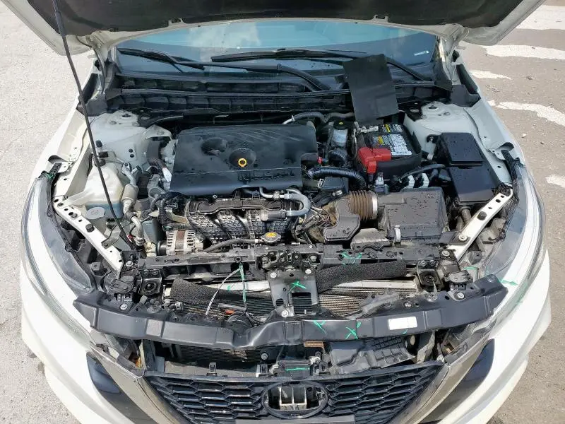 2019 NISSAN ALTIMA SR  
